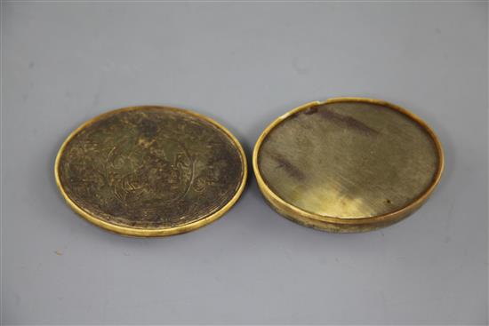 A George II horn snuff box, 3in.